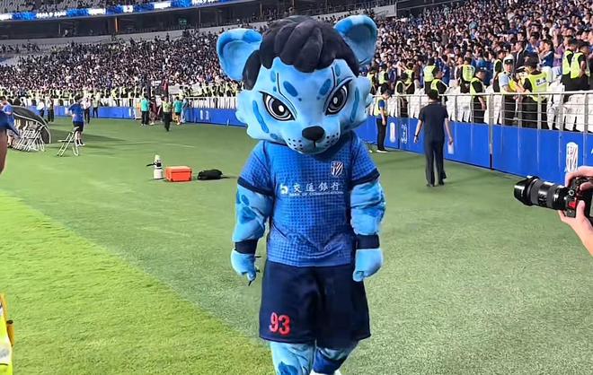 澎湃：两年过渡期已经过去，申花要正式冲击中超冠军了
