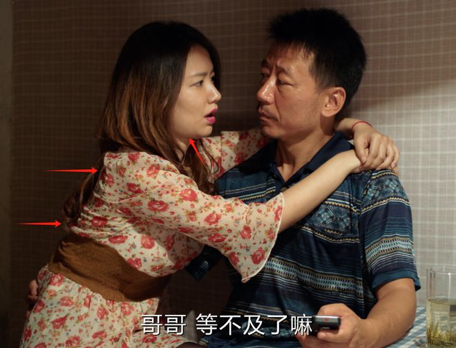 《我是刑警》“按摩女”火了：戏里膀大腰圆，戏外堪称人间尤物  第11张