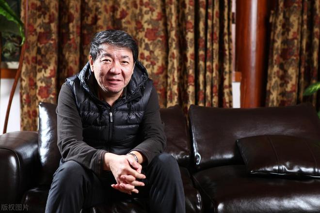 央视谍战剧将袭，郑晓龙执导于和伟主演，连影帝富大龙都被请来了