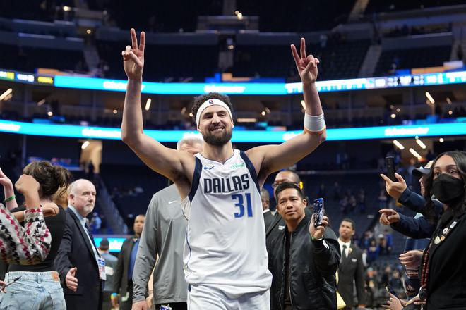 预警⌛️克莱战勇士进7记三分 三分命中数距离雷吉-米勒仅差11记  第1张