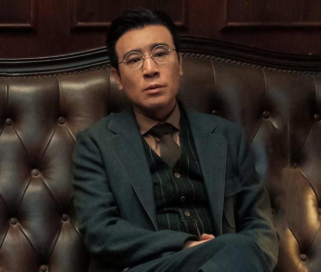 央视力荐！郑晓龙执导35集谍战大剧，于和伟领衔，想不火都难！  第6张