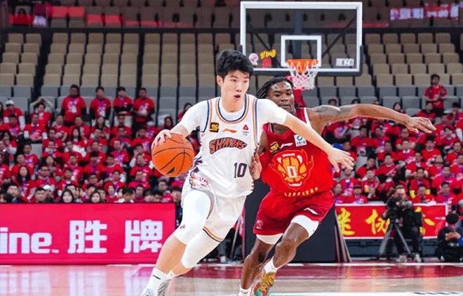 上海103-99力克深圳，赛后迎来四个好消息，五小阵容成基本盘  第2张