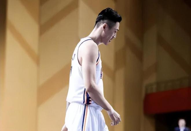 上海103-99力克深圳，赛后迎来四个好消息，五小阵容成基本盘  第4张