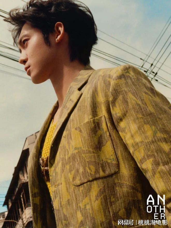 “姬发”归来！演员于适《AnotherMan》杂志大片，28岁意气风发