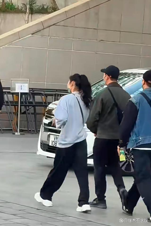 刘德华红馆演唱会第七天：干儿子捧场，舞伴赖文慧黑眼圈好重！