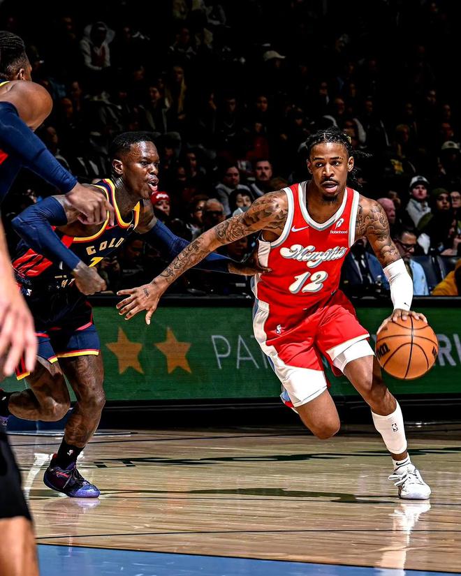 51分超级惨案！勇士又输了，11场9负，库里7中0，NBA西部格局大变