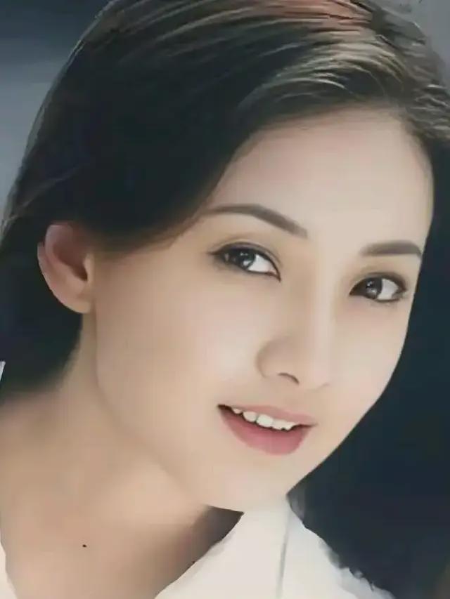 中国青年报：99有声小说手机阅读-51岁突然离婚？一直以为她老公是郭冬临，原来恩爱夫妻都是装的
