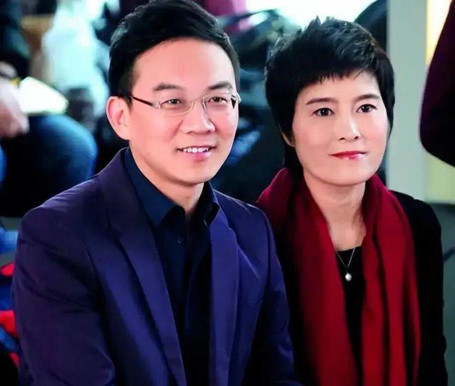 经济参考报：香港2024年资料正版公开-为救妻子辞职央视、倾家荡产，如今53岁的郎永淳怎么样了？
