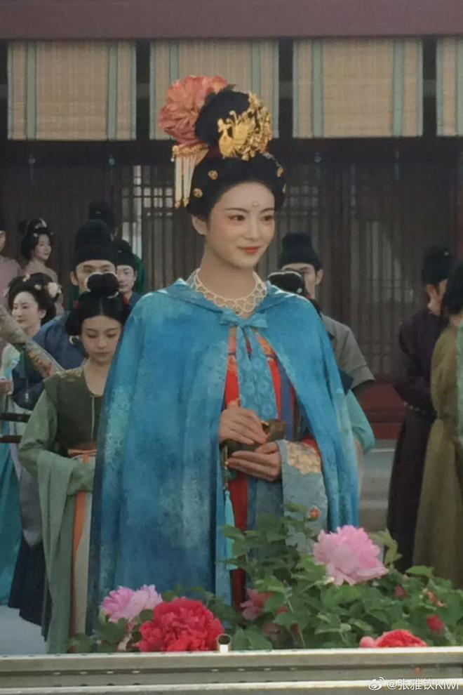 上观新闻：澳门六开彩资料免费大全-《国色芳华》张雅钦：被群嘲颜值崩塌，卷事业不恋爱脑，她能火吗