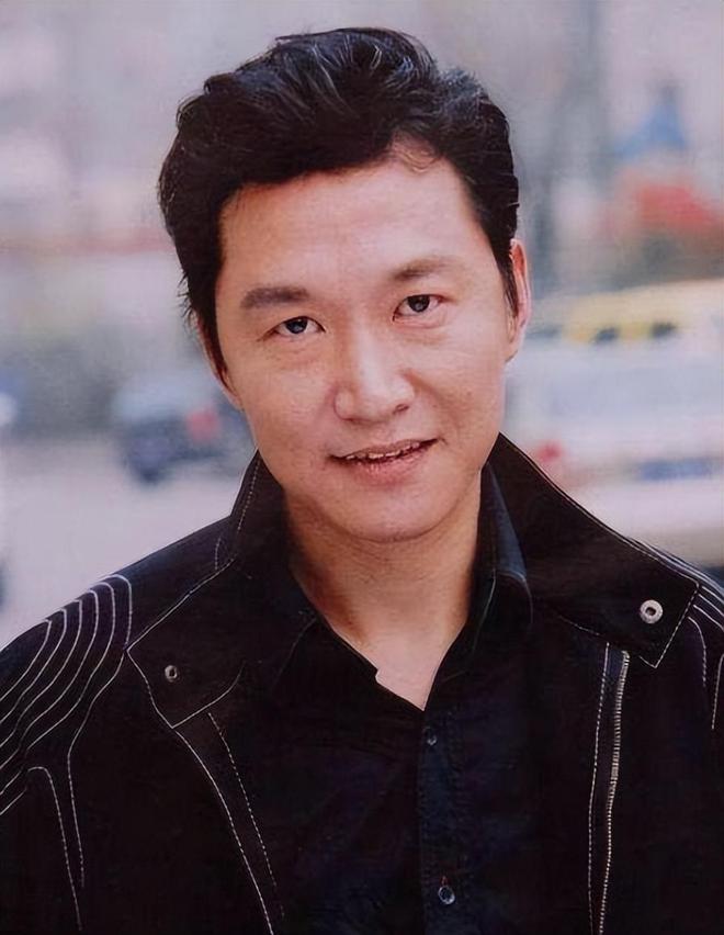 一点资讯号：2024年澳门资料-成家班出身的男主毫无名气，向佐却甘当绿叶，配角团全是狠角色