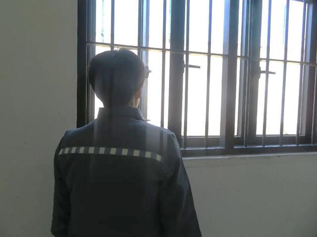新浪微博：2024年新奥门王中王开奖结果-被拐缅北，遭两次转卖，拼死逃回国内……再次见到警察时，这名女犯哭了