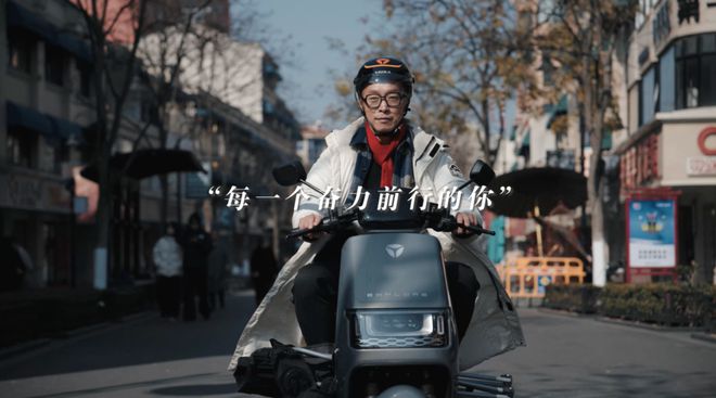 一点资讯号：2024年香港正版资料免费大全澳门管家婆四肖选一期期准-广东同曦赛后有球迷几乎要翻越护栏与人干架 随后被保安劝下