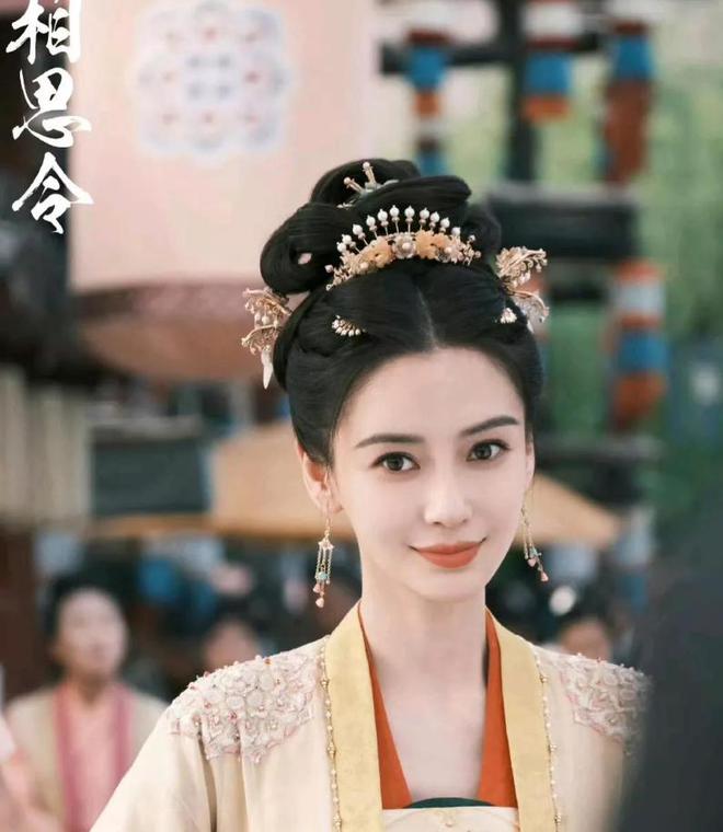 今日头条自媒体：澳门免费资料-0宣传开播仅1天热度破万，登顶榜2！网友抵制：她的剧为什么能播