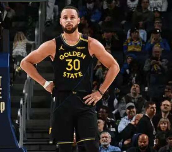 每日经济新闻：新奥六开彩资料2024-NBA积分榜又乱了！快船13分爆冷，勇士太阳惨败，灰熊紧追火箭
