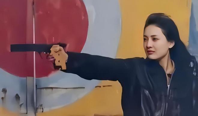 腾讯动漫：澳门最新六开彩四不象-演员牛莉：嫁给圈外人刘亚东后被“宠上天”，结婚29年几乎不做饭