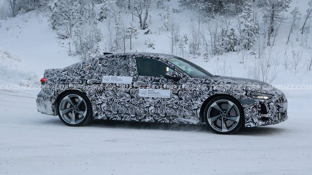 百度贴吧：管家婆2024资料-伪装难掩锋芒：新一代奥迪 RS5 Sportback 路测图首曝